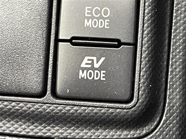 アクア S 衝突被害軽減ブレーキ 純正7インチナビ バックカメラ HIDライト オートマチックハイビーム ステアリングリモコン レーンディパーチャーアラート リモコンキー 横滑り防止装置 ビルトインETC 禁煙車(36枚目)