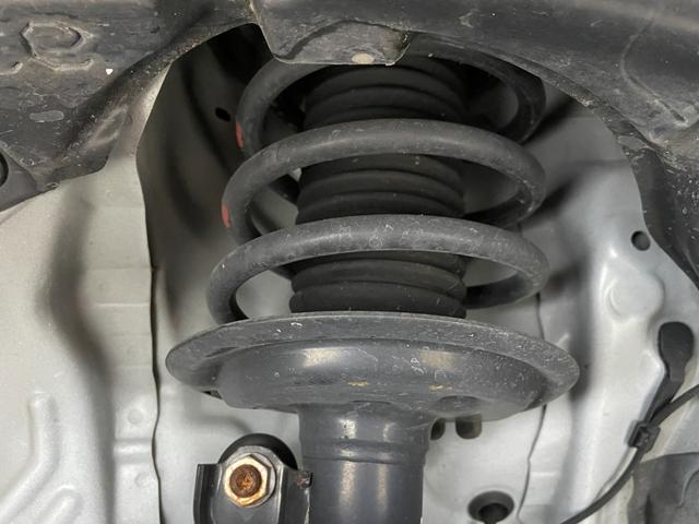 アクア S 衝突被害軽減ブレーキ 純正7インチナビ バックカメラ HIDライト オートマチックハイビーム ステアリングリモコン レーンディパーチャーアラート リモコンキー 横滑り防止装置 ビルトインETC 禁煙車(70枚目)