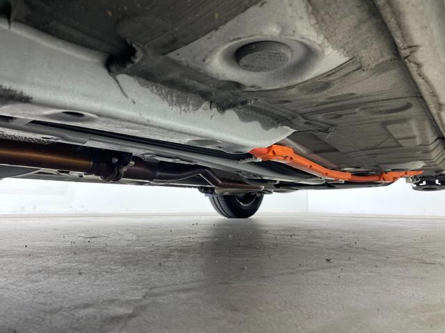 アクア S 衝突被害軽減ブレーキ 純正7インチナビ バックカメラ HIDライト オートマチックハイビーム ステアリングリモコン レーンディパーチャーアラート リモコンキー 横滑り防止装置 ビルトインETC 禁煙車(73枚目)