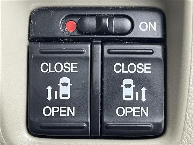 N-BOX G・Lパッケージ 衝突軽減ブレーキ 純正7インチナビ バックカメラ 両側パワースライドドア HIDオートライト ベンチシート 純正14インチAW ステアリングリモコン カーテンエアバッグ アイドリングストップ 禁煙車(5枚目)