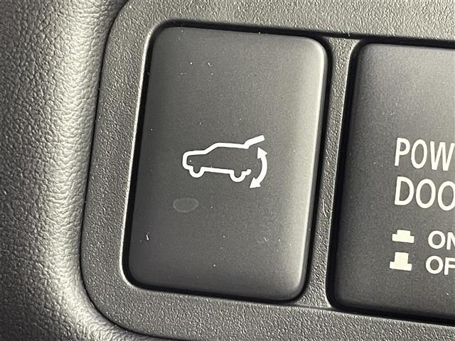 デリカD:5 ブラックエディション 登録済未使用車 フリップダウンモニター ALPINE11インチナビ アラウンドビューモニター 両側パワースライドドア パワーバックドア LED シートヒーター 純正18インチAW ステアリングリモコン(19枚目)