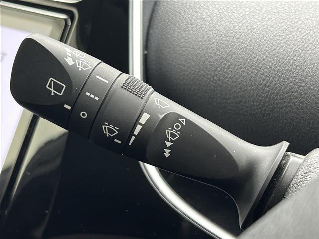 プリウス Sツーリングセレクション 純正9インチナビ バックカメラ レーダークルーズコントロール LED AHB シートヒーター 純正17インチAW ステアリングリモコン ドライブレコーダー ETC スマートキー クリアランスソナー(21枚目)