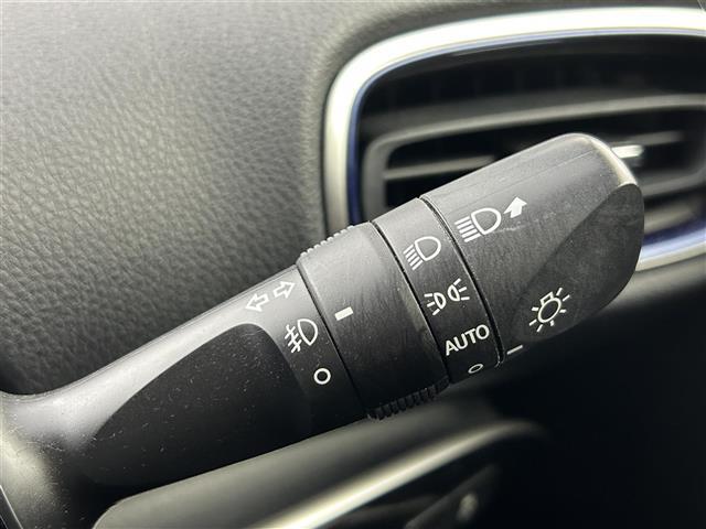 プリウス Sツーリングセレクション 純正9インチナビ バックカメラ レーダークルーズコントロール LED AHB シートヒーター 純正17インチAW ステアリングリモコン ドライブレコーダー ETC スマートキー クリアランスソナー(23枚目)