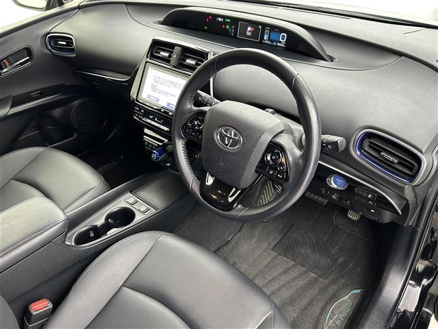 プリウス Sツーリングセレクション 純正9インチナビ バックカメラ レーダークルーズコントロール LED AHB シートヒーター 純正17インチAW ステアリングリモコン ドライブレコーダー ETC スマートキー クリアランスソナー(29枚目)