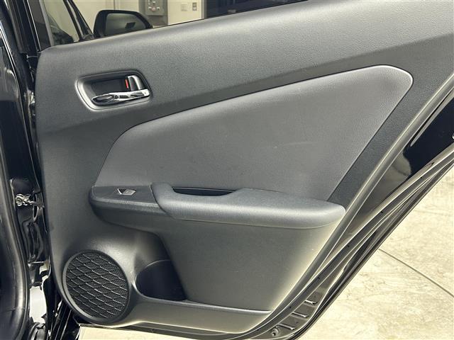 プリウス Sツーリングセレクション 純正9インチナビ バックカメラ レーダークルーズコントロール LED AHB シートヒーター 純正17インチAW ステアリングリモコン ドライブレコーダー ETC スマートキー クリアランスソナー(41枚目)