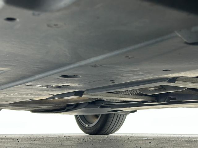 プリウス Sツーリングセレクション 純正9インチナビ バックカメラ レーダークルーズコントロール LED AHB シートヒーター 純正17インチAW ステアリングリモコン ドライブレコーダー ETC スマートキー クリアランスソナー(79枚目)