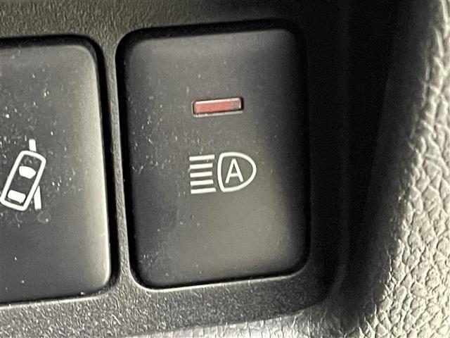 デイズルークス ハイウェイスター　Ｘ　７インチナビ　全方位カメラ　衝突軽減システム　パワースライドドア　アイドリングストップ　レーンアシスト　オートマチックハイビーム　横滑り防止　スマートキー　プッシュスタート　オートエアコン　禁煙車（12枚目）