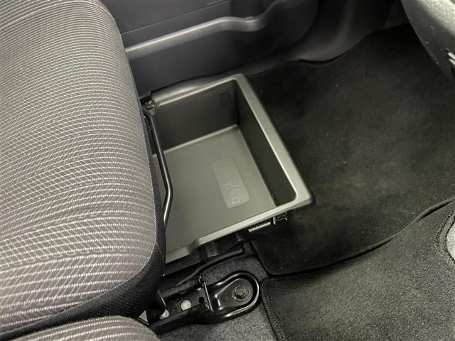 デイズルークス ハイウェイスター　Ｘ　７インチナビ　全方位カメラ　衝突軽減システム　パワースライドドア　アイドリングストップ　レーンアシスト　オートマチックハイビーム　横滑り防止　スマートキー　プッシュスタート　オートエアコン　禁煙車（24枚目）