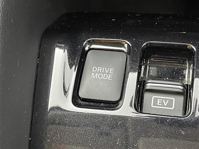 キックス X ツートーンインテリアエディション 純正9インチナビ アラウンドビューモニター プロパイロット LED オートハイビーム シートヒーター 純正17インチAW ステアリングヒーター ステアリングリモコン ETC ドライブレコーダー 禁煙車(33枚目)