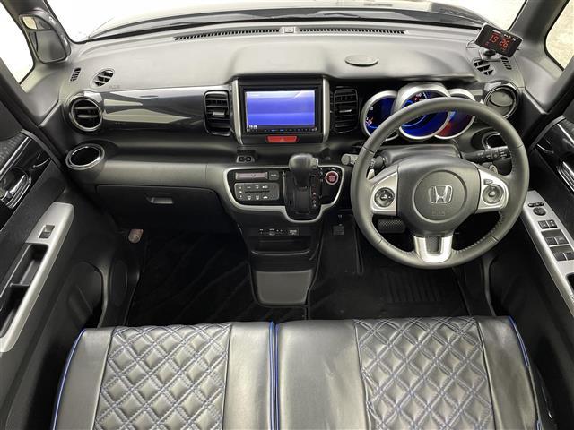 N-BOXカスタム G・ターボLパッケージ 社外ナビ バックカメラ 両側電動スライドドア 衝突被害軽減ブレーキ フルセグTV パドルシフト ビルトインETC クルーズコントロール オートライト ドライブレコーダー ステアリングリモコン(2枚目)