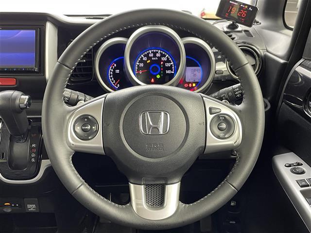 N-BOXカスタム G・ターボLパッケージ 社外ナビ バックカメラ 両側電動スライドドア 衝突被害軽減ブレーキ フルセグTV パドルシフト ビルトインETC クルーズコントロール オートライト ドライブレコーダー ステアリングリモコン(12枚目)