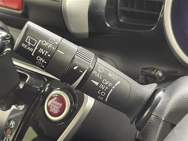 N-BOXカスタム G・ターボLパッケージ 社外ナビ バックカメラ 両側電動スライドドア 衝突被害軽減ブレーキ フルセグTV パドルシフト ビルトインETC クルーズコントロール オートライト ドライブレコーダー ステアリングリモコン(31枚目)