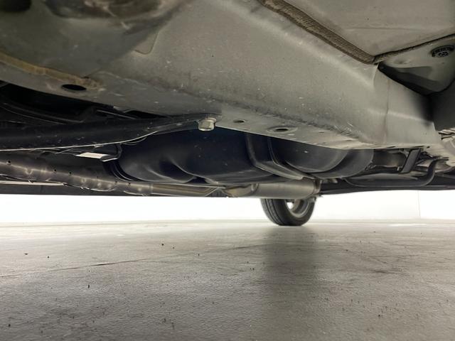 N-BOXカスタム G・ターボLパッケージ 社外ナビ バックカメラ 両側電動スライドドア 衝突被害軽減ブレーキ フルセグTV パドルシフト ビルトインETC クルーズコントロール オートライト ドライブレコーダー ステアリングリモコン(74枚目)