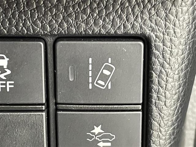 N-BOXカスタム G・Lターボホンダセンシング 両側パワースライドドア 純正ギャザーズナビ バックカメラ ハーフレザーシート シートヒーター ドライブレコーダー ビルトインETC LEDヘッドライト スマートキー 外AW冬タイヤ車載 4WD ターボ(9枚目)