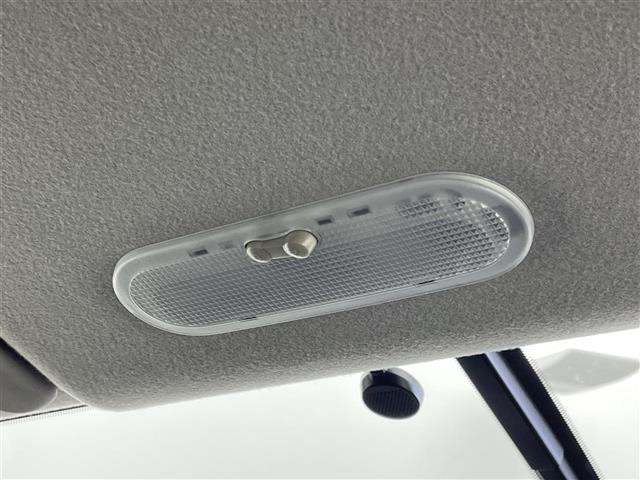 ノート Ｘ　ＤＩＧ－Ｓ　純正７インチナビ　バックカメラ　ヘッドライトレベライザー　純正１４インチアルミホイール　オートエアコン　横滑り防止装置　盗難防止装置　スマートキー　プッシュスタート　ＥＴＣ　アイドリングストップ　禁煙（27枚目）