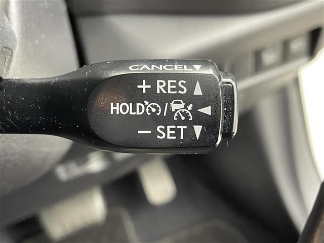 ◆商談ルームには「キッズスペース」を完備しています。ＤＶＤ、ブロック、絵本、おままごとセット。お子様連れでも、ゆっくりとお車をお選びいただけます！