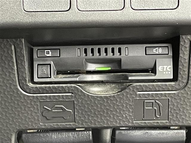 ルーミー カスタムG-T 純正7インチナビ 全方位カメラ 衝突軽減システム クルーズコントロール 横滑り防止 レーンアシスト LEDライト フォグライト スマートキー プッシュスタート 純正アルミホイール 禁煙車(12枚目)