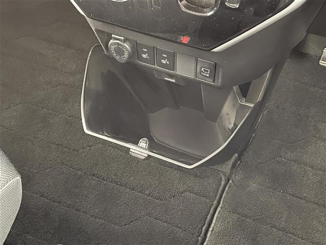 ルーミー カスタムG-T 純正7インチナビ 全方位カメラ 衝突軽減システム クルーズコントロール 横滑り防止 レーンアシスト LEDライト フォグライト スマートキー プッシュスタート 純正アルミホイール 禁煙車(23枚目)