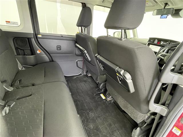 ルーミー カスタムG-T 純正7インチナビ 全方位カメラ 衝突軽減システム クルーズコントロール 横滑り防止 レーンアシスト LEDライト フォグライト スマートキー プッシュスタート 純正アルミホイール 禁煙車(31枚目)