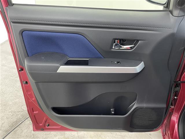 ルーミー カスタムG-T 純正7インチナビ 全方位カメラ 衝突軽減システム クルーズコントロール 横滑り防止 レーンアシスト LEDライト フォグライト スマートキー プッシュスタート 純正アルミホイール 禁煙車(39枚目)