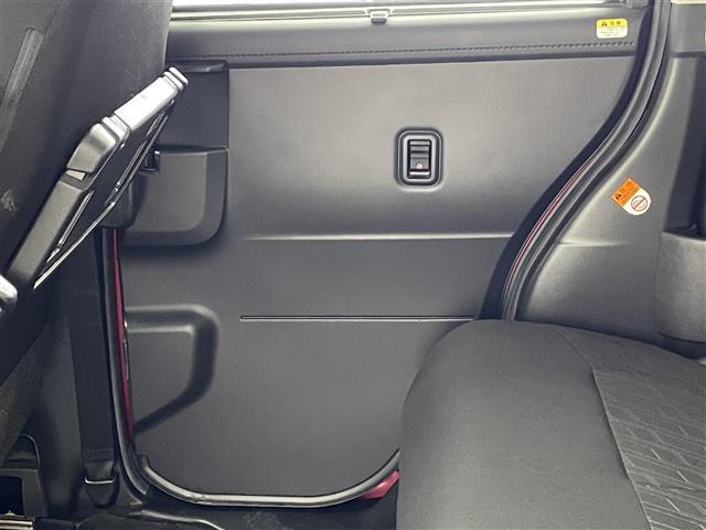 ルーミー カスタムG-T 純正7インチナビ 全方位カメラ 衝突軽減システム クルーズコントロール 横滑り防止 レーンアシスト LEDライト フォグライト スマートキー プッシュスタート 純正アルミホイール 禁煙車(41枚目)