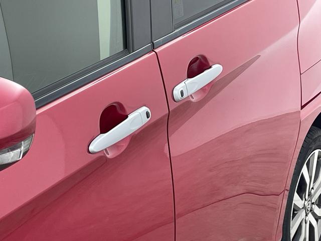 ルーミー カスタムG-T 純正7インチナビ 全方位カメラ 衝突軽減システム クルーズコントロール 横滑り防止 レーンアシスト LEDライト フォグライト スマートキー プッシュスタート 純正アルミホイール 禁煙車(60枚目)