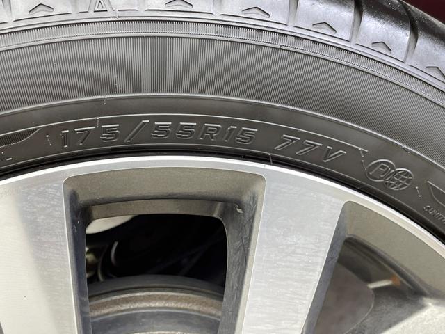 ルーミー カスタムG-T 純正7インチナビ 全方位カメラ 衝突軽減システム クルーズコントロール 横滑り防止 レーンアシスト LEDライト フォグライト スマートキー プッシュスタート 純正アルミホイール 禁煙車(69枚目)