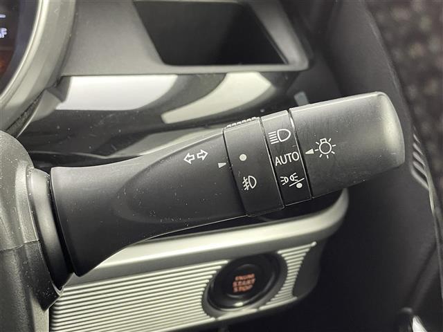 スペーシアカスタム ハイブリッドXSターボ 純正8インチナビ 全方位カメラ 両側パワースライドドア 衝突軽減 アダプティブクルーズコントロール レーンアシスト オートマチックハイビーム スマートキー プッシュスタート 横滑り防止 禁煙車(19枚目)