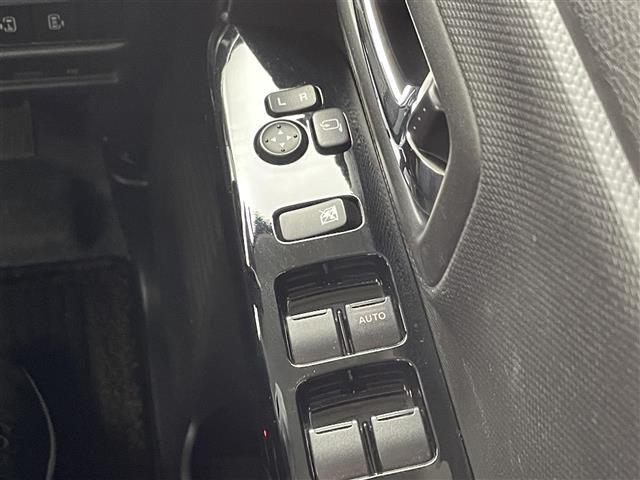 スペーシアカスタム ハイブリッドXSターボ 純正8インチナビ 全方位カメラ 両側パワースライドドア 衝突軽減 アダプティブクルーズコントロール レーンアシスト オートマチックハイビーム スマートキー プッシュスタート 横滑り防止 禁煙車(27枚目)