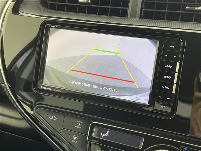 アクア S 社外7インチナビ バックカメラ LEDライト ヘッドライトレベライザー ステアリングリモコン スマートキー プッシュスタート ドライブレコーダー ETC 電動格納ミラー 横滑り防止装置 禁煙車(3枚目)