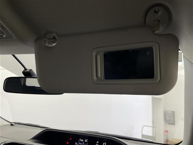 アクア S 社外7インチナビ バックカメラ LEDライト ヘッドライトレベライザー ステアリングリモコン スマートキー プッシュスタート ドライブレコーダー ETC 電動格納ミラー 横滑り防止装置 禁煙車(30枚目)