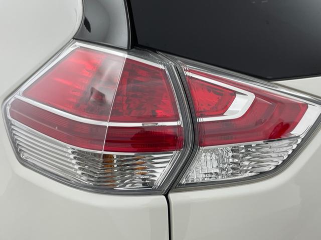 エクストレイル 20Xt エマージェンシーブレーキパッケージ 純正ナビ アラウンドビューモニター レーダークルーズコントロール パワーバックドア LEDライト シートヒーター 純正17インチAW ステアリングリモコン デジタルインナーミラー スマートキー 禁煙車(64枚目)