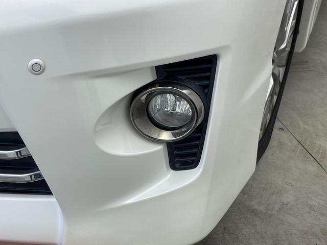 ヴェルファイア ２．４Ｚ　ゴールデンアイズ　フリップダウンモニター　純正８インチナビ　バックカメラ　両側パワースライドドア　クルーズコントロール　ＨＩＤオートライト　ハーフレザーシート　オットマン　パワーバックドア　スマートキー　ＥＴＣ　禁煙車（58枚目）