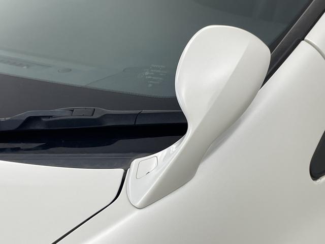 ヴェルファイア ２．４Ｚ　ゴールデンアイズ　フリップダウンモニター　純正８インチナビ　バックカメラ　両側パワースライドドア　クルーズコントロール　ＨＩＤオートライト　ハーフレザーシート　オットマン　パワーバックドア　スマートキー　ＥＴＣ　禁煙車（59枚目）