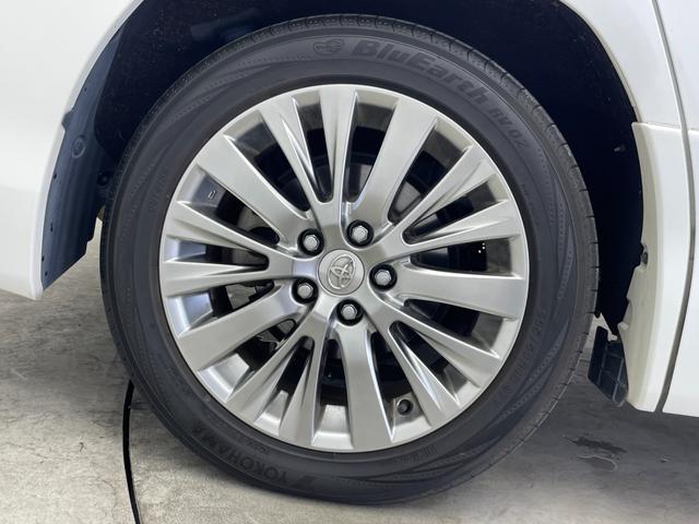 ヴェルファイア ２．４Ｚ　ゴールデンアイズ　フリップダウンモニター　純正８インチナビ　バックカメラ　両側パワースライドドア　クルーズコントロール　ＨＩＤオートライト　ハーフレザーシート　オットマン　パワーバックドア　スマートキー　ＥＴＣ　禁煙車（67枚目）