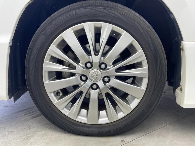 ヴェルファイア ２．４Ｚ　ゴールデンアイズ　フリップダウンモニター　純正８インチナビ　バックカメラ　両側パワースライドドア　クルーズコントロール　ＨＩＤオートライト　ハーフレザーシート　オットマン　パワーバックドア　スマートキー　ＥＴＣ　禁煙車（69枚目）