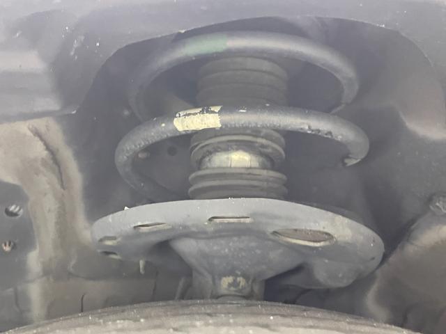 ヴェルファイア ２．４Ｚ　ゴールデンアイズ　フリップダウンモニター　純正８インチナビ　バックカメラ　両側パワースライドドア　クルーズコントロール　ＨＩＤオートライト　ハーフレザーシート　オットマン　パワーバックドア　スマートキー　ＥＴＣ　禁煙車（71枚目）