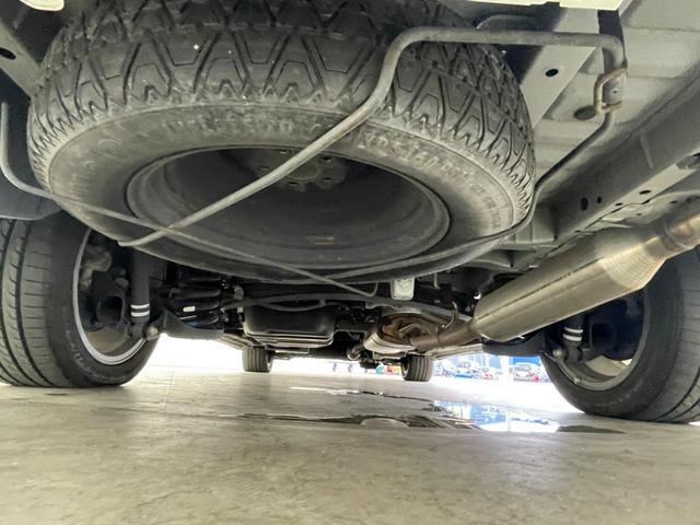 ヴェルファイア ２．４Ｚ　ゴールデンアイズ　フリップダウンモニター　純正８インチナビ　バックカメラ　両側パワースライドドア　クルーズコントロール　ＨＩＤオートライト　ハーフレザーシート　オットマン　パワーバックドア　スマートキー　ＥＴＣ　禁煙車（75枚目）