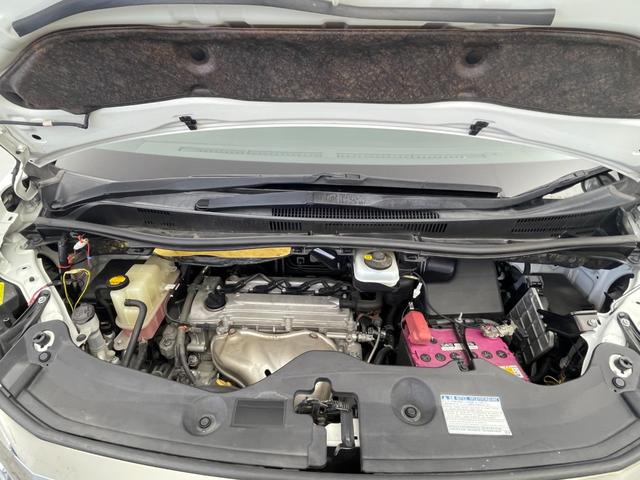 ヴェルファイア ２．４Ｚ　ゴールデンアイズ　フリップダウンモニター　純正８インチナビ　バックカメラ　両側パワースライドドア　クルーズコントロール　ＨＩＤオートライト　ハーフレザーシート　オットマン　パワーバックドア　スマートキー　ＥＴＣ　禁煙車（78枚目）