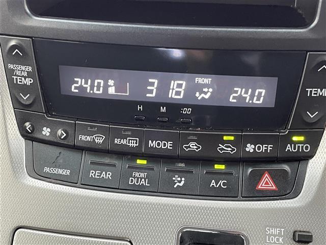 ヴェルファイア ２．４Ｚ　フリップダウンモニター　純正７インチナビ　バックカメラ　両側パワースライドドア　ＨＩＤオートライト　純正１８インチアルミホイール　ステアリングリモコン　ドライブレコーダー　ＥＴＣ　スマートキー　禁煙車（12枚目）