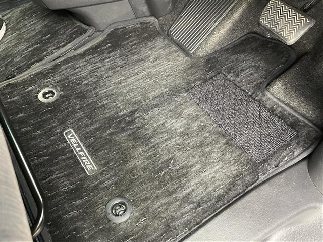 ヴェルファイア ２．４Ｚ　フリップダウンモニター　純正７インチナビ　バックカメラ　両側パワースライドドア　ＨＩＤオートライト　純正１８インチアルミホイール　ステアリングリモコン　ドライブレコーダー　ＥＴＣ　スマートキー　禁煙車（43枚目）