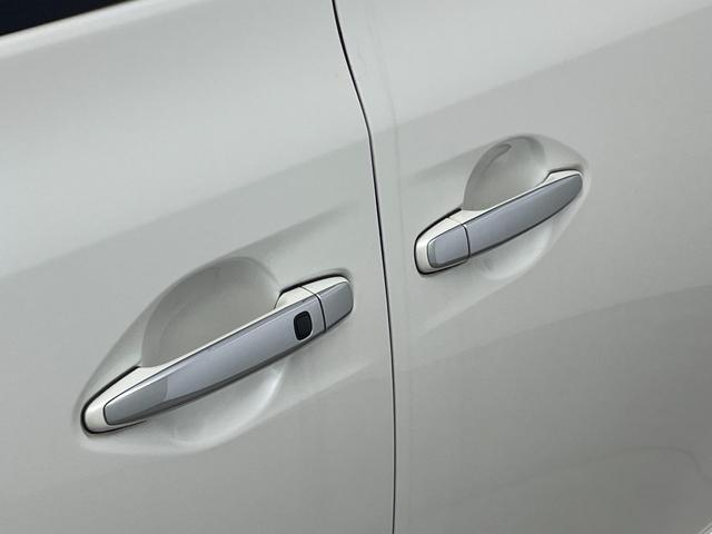 ヴェルファイア ２．４Ｚ　フリップダウンモニター　純正７インチナビ　バックカメラ　両側パワースライドドア　ＨＩＤオートライト　純正１８インチアルミホイール　ステアリングリモコン　ドライブレコーダー　ＥＴＣ　スマートキー　禁煙車（61枚目）