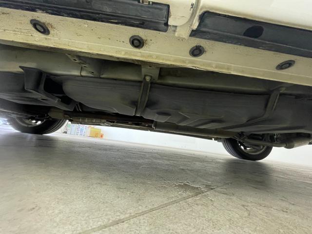 ヴェルファイア ２．４Ｚ　フリップダウンモニター　純正７インチナビ　バックカメラ　両側パワースライドドア　ＨＩＤオートライト　純正１８インチアルミホイール　ステアリングリモコン　ドライブレコーダー　ＥＴＣ　スマートキー　禁煙車（73枚目）