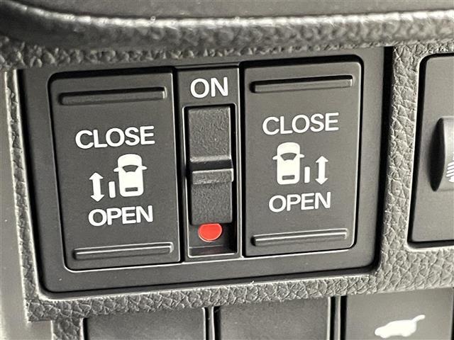 ステップワゴン e:HEVスパーダ 登録済未使用車 純正11インチナビ バックカメラ 両側パワースライドドア アダプティブクルーズコントロール シートヒーター 純正16インチAW ステアリングリモコン コーナーセンサー プッシュスタート(8枚目)