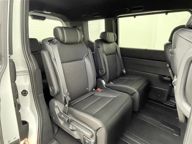 ステップワゴン e:HEVスパーダ 登録済未使用車 純正11インチナビ バックカメラ 両側パワースライドドア アダプティブクルーズコントロール シートヒーター 純正16インチAW ステアリングリモコン コーナーセンサー プッシュスタート(18枚目)