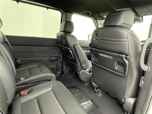 ステップワゴン e:HEVスパーダ 登録済未使用車 純正11インチナビ バックカメラ 両側パワースライドドア アダプティブクルーズコントロール シートヒーター 純正16インチAW ステアリングリモコン コーナーセンサー プッシュスタート(19枚目)