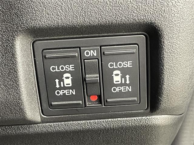 N-BOXカスタム ターボコーディネートスタイル 純正9インチナビ バックカメラ 両側パワースライドドア アダプティブクルーズコントロール LED AHB シートヒーター 純正15インチAW ステアリングリモコン スマートキー ETC2.0 禁煙車(7枚目)