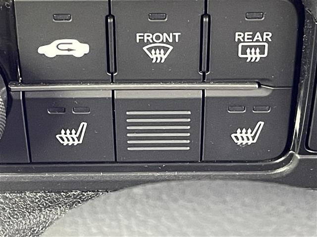 N-BOXカスタム ターボコーディネートスタイル 純正9インチナビ バックカメラ 両側パワースライドドア アダプティブクルーズコントロール LED AHB シートヒーター 純正15インチAW ステアリングリモコン スマートキー ETC2.0 禁煙車(10枚目)