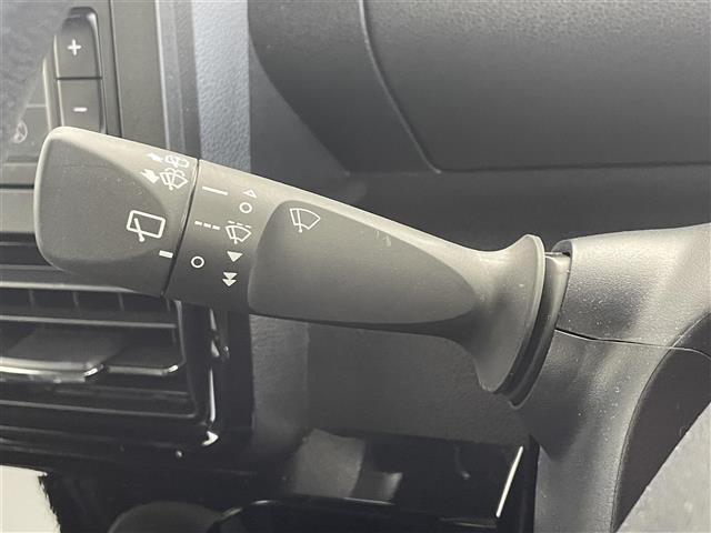 タント カスタムＸ　純正ディスプレイオーディオ　バックカメラ　衝突軽減ブレーキ　アイドリングストップ　電動格納ミラー　スマートキー　両側パワースライドドア　クリアランスソナー　ＬＥＤオートライト　シートヒーター（28枚目）