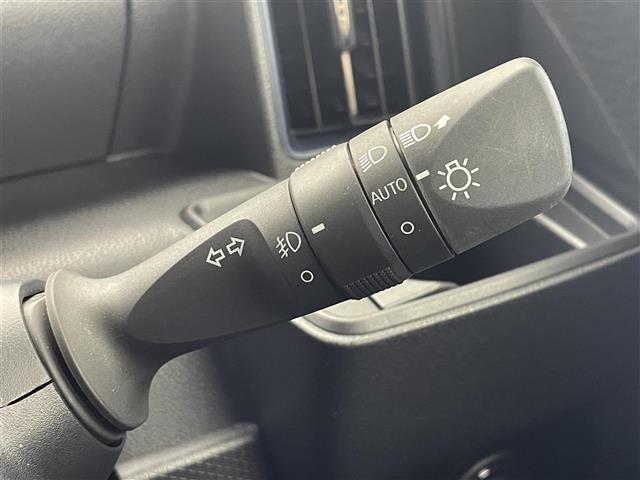 タント カスタムＸ　純正ディスプレイオーディオ　バックカメラ　衝突軽減ブレーキ　アイドリングストップ　電動格納ミラー　スマートキー　両側パワースライドドア　クリアランスソナー　ＬＥＤオートライト　シートヒーター（29枚目）